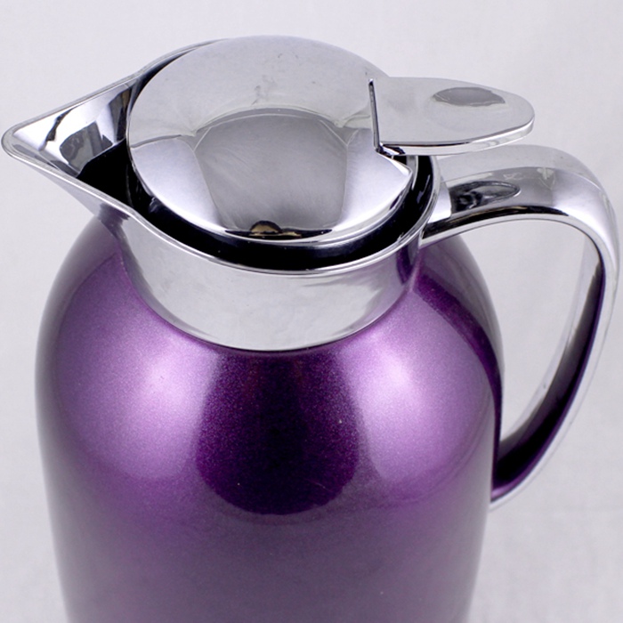 Beautiful In Colors Metal Outer Glass Inner Vacuum Jug