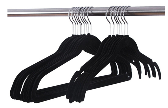 Non Slip Velvet Clothes Hanger with Notched Shoulder