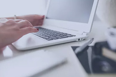 Laptop & tablet shelf