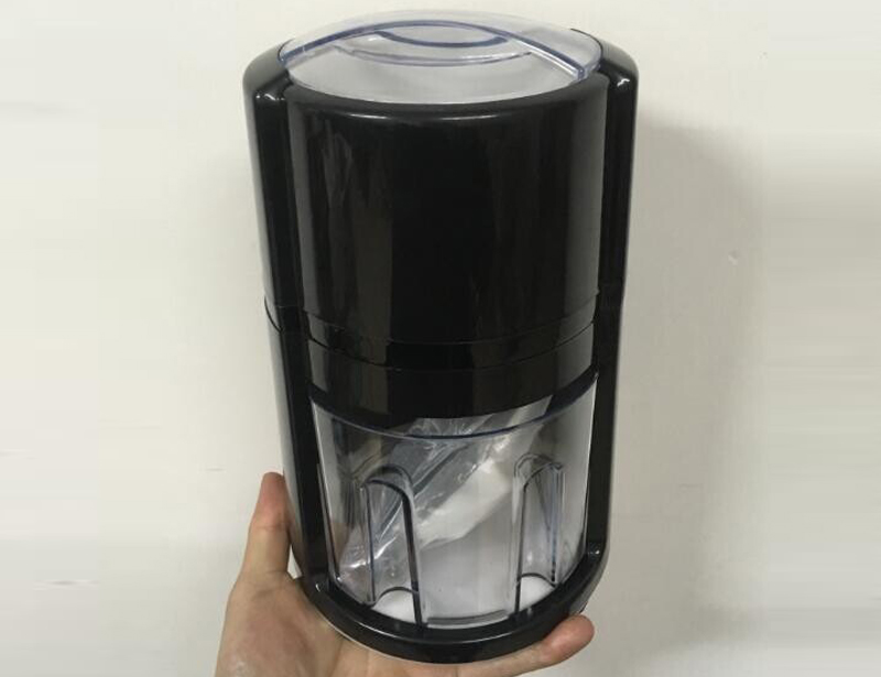  Portable Hand Crank Ice Crusher with ABS