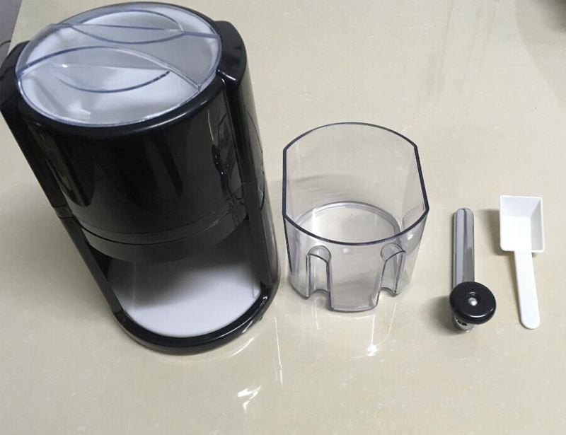  Portable Hand Crank Ice Crusher with ABS